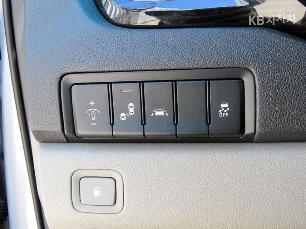 Kia Carnival — miniaturë 12