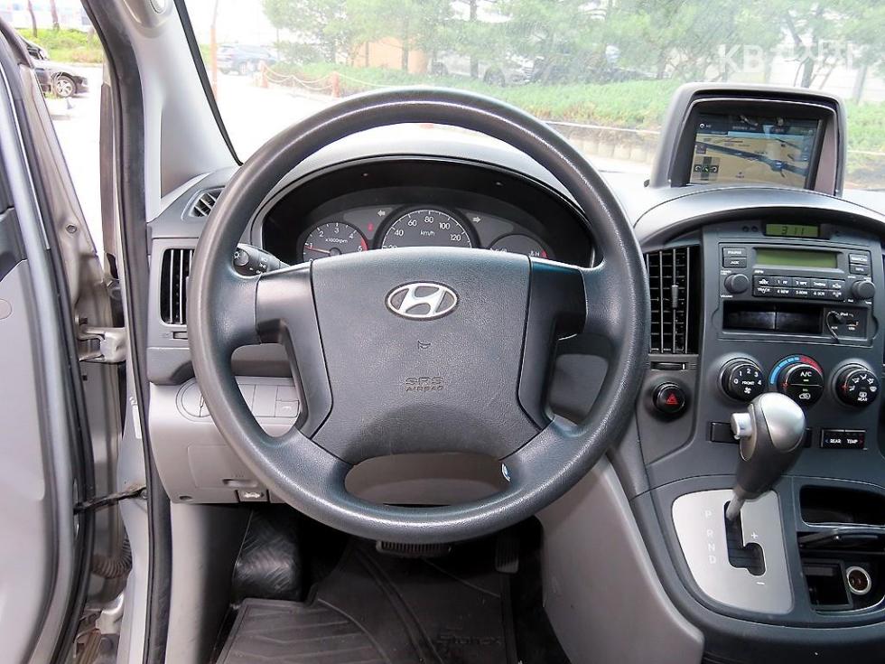 Hyundai Starex — miniaturë 9