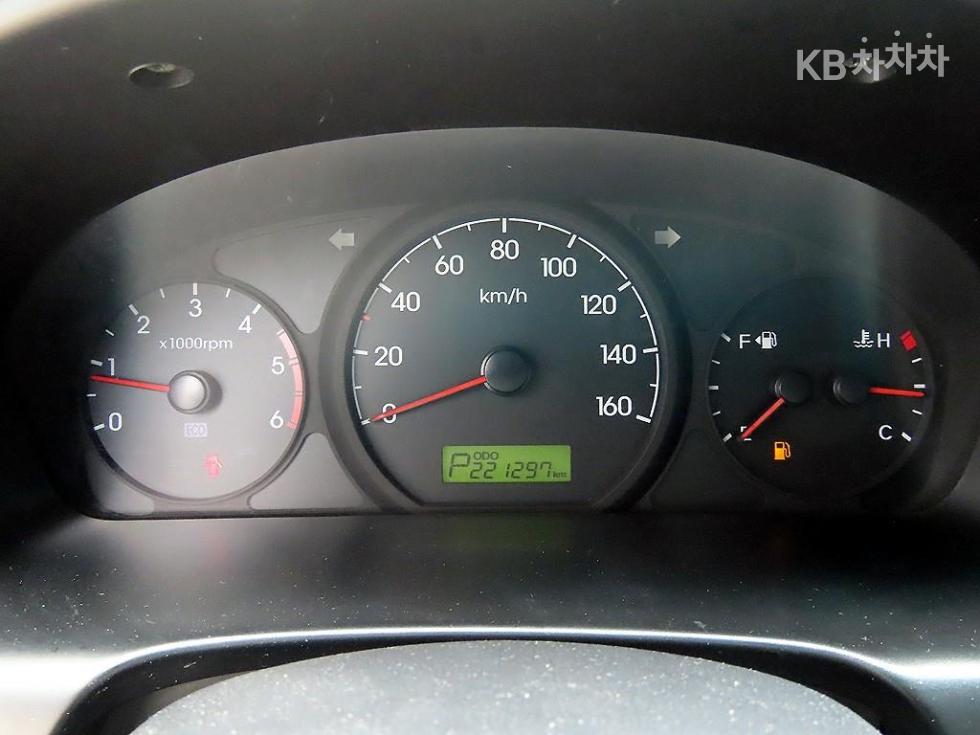 Hyundai Starex — miniaturë 10