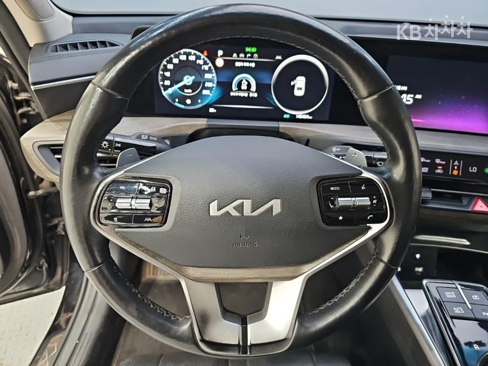 Kia K8 — miniaturë 9