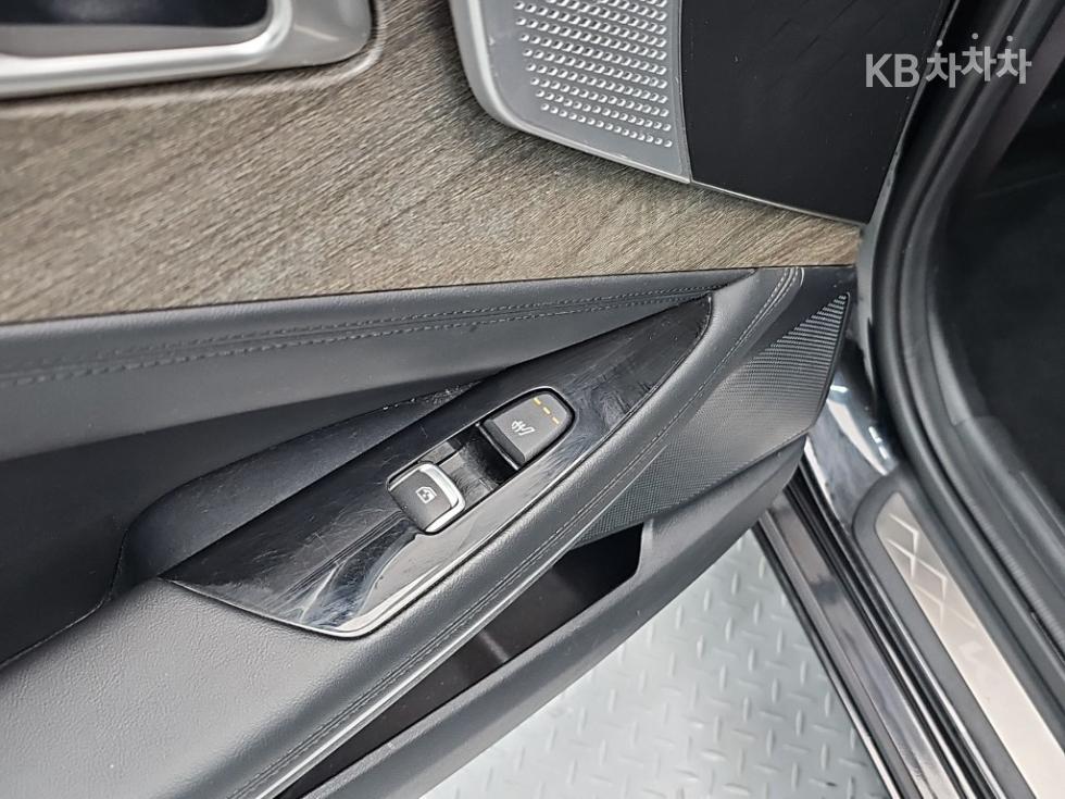 Kia K8 — miniaturë 13