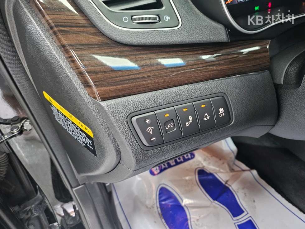 Kia K7 — miniaturë 11