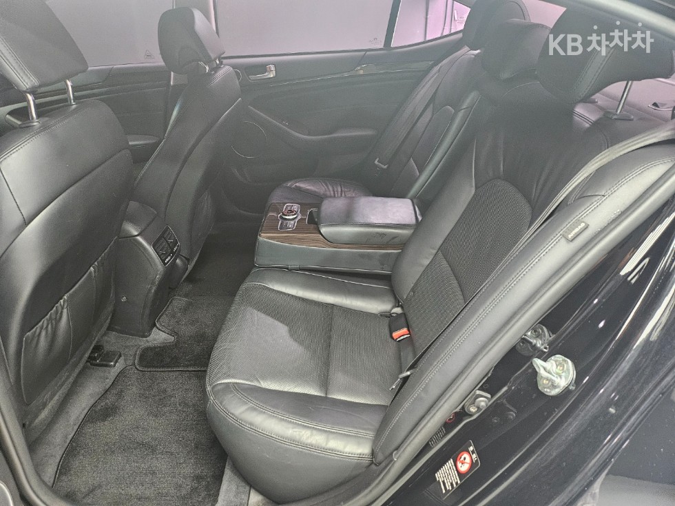 Kia K7 — miniaturë 10