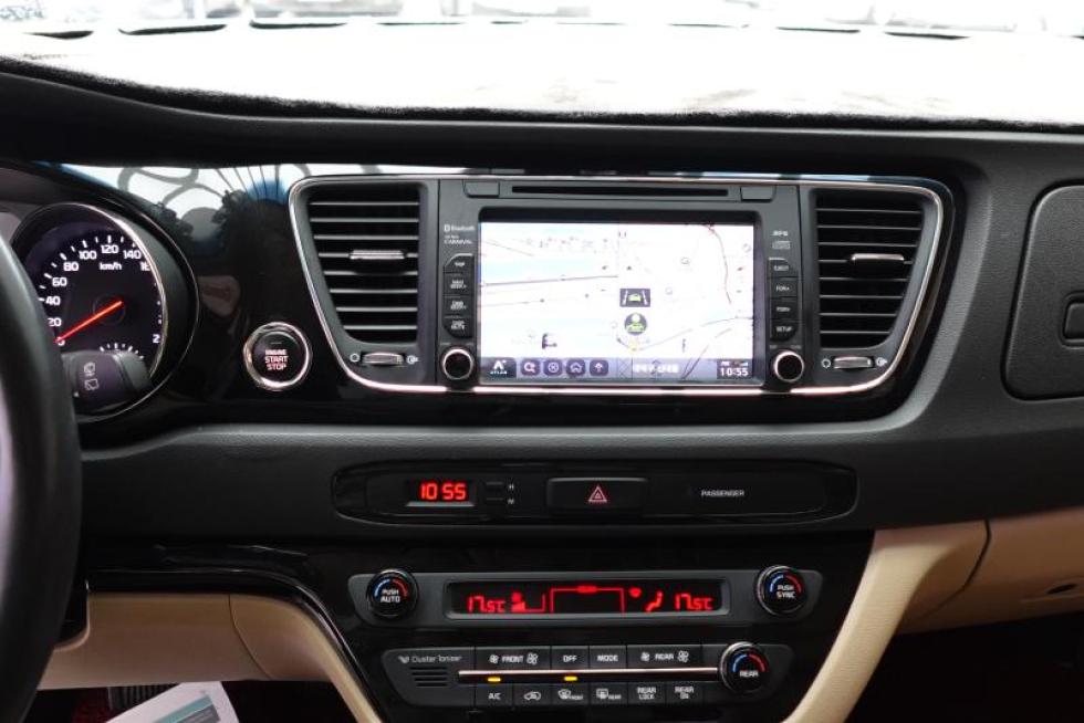 Kia Carnival — miniaturë 17