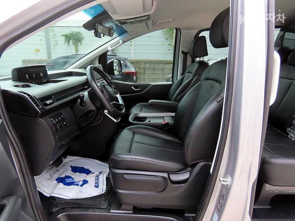 Hyundai Staria — miniaturë 5