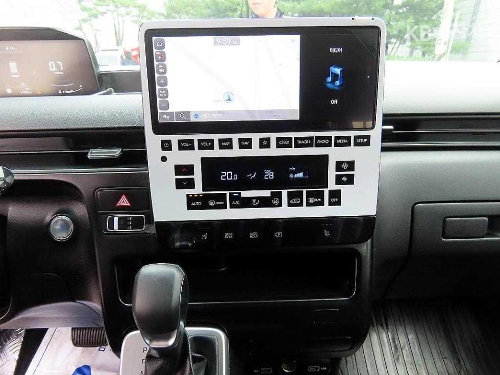 Hyundai Staria — miniaturë 12