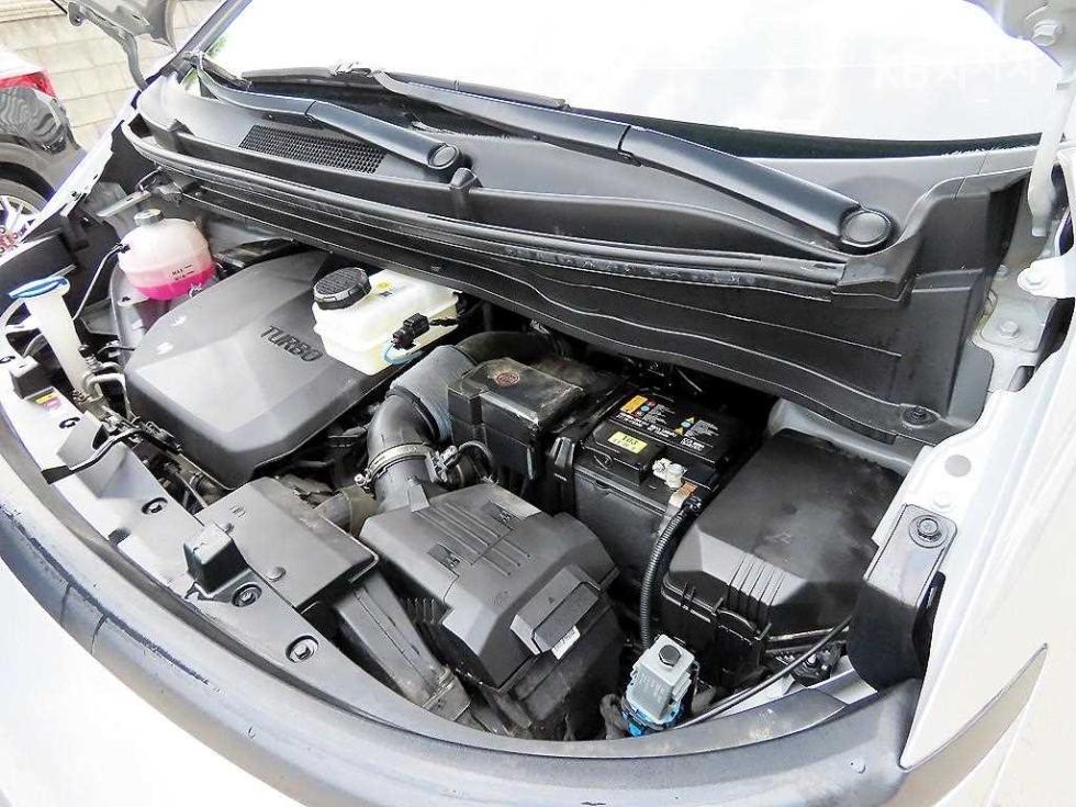 Hyundai Staria — miniaturë 17
