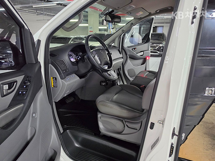 Hyundai Starex — miniaturë 5