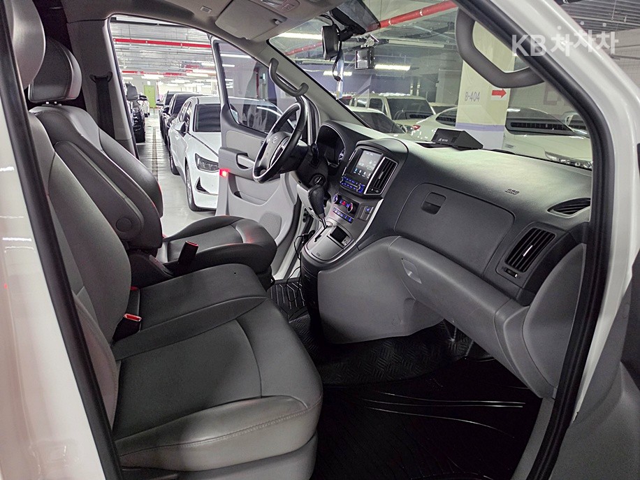Hyundai Starex — miniaturë 10