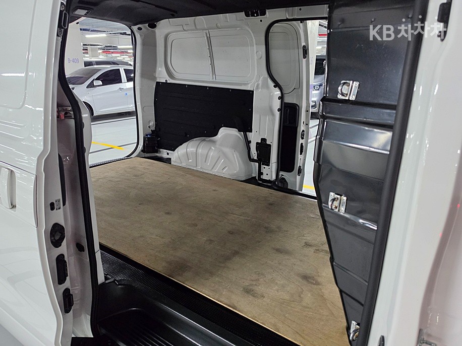 Hyundai Starex — miniaturë 11