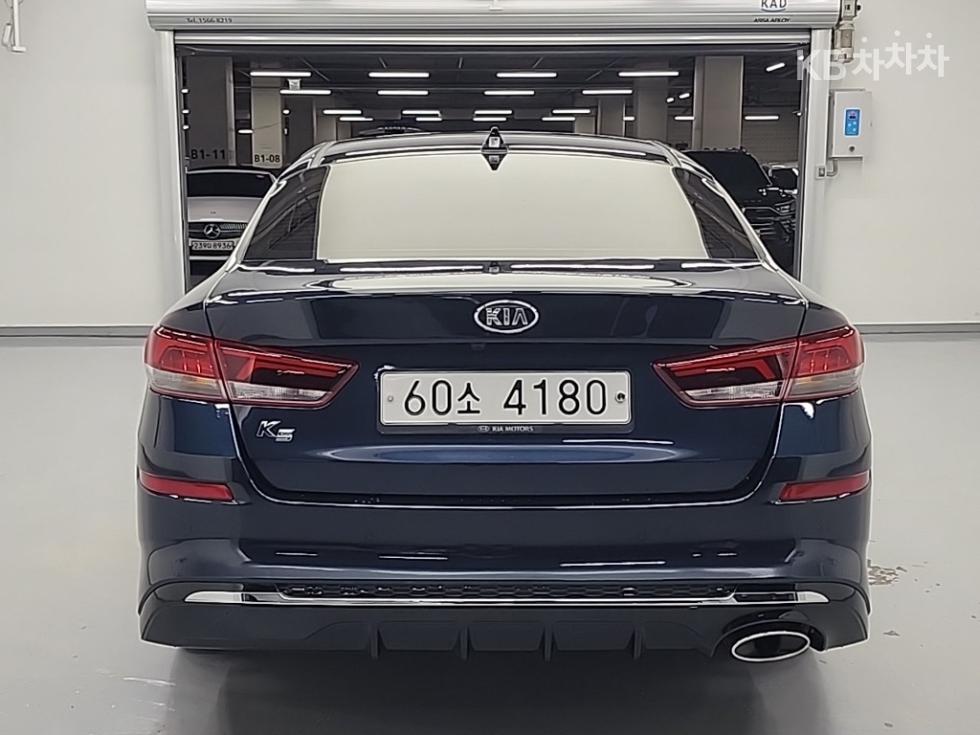 Kia K5 — miniaturë 3