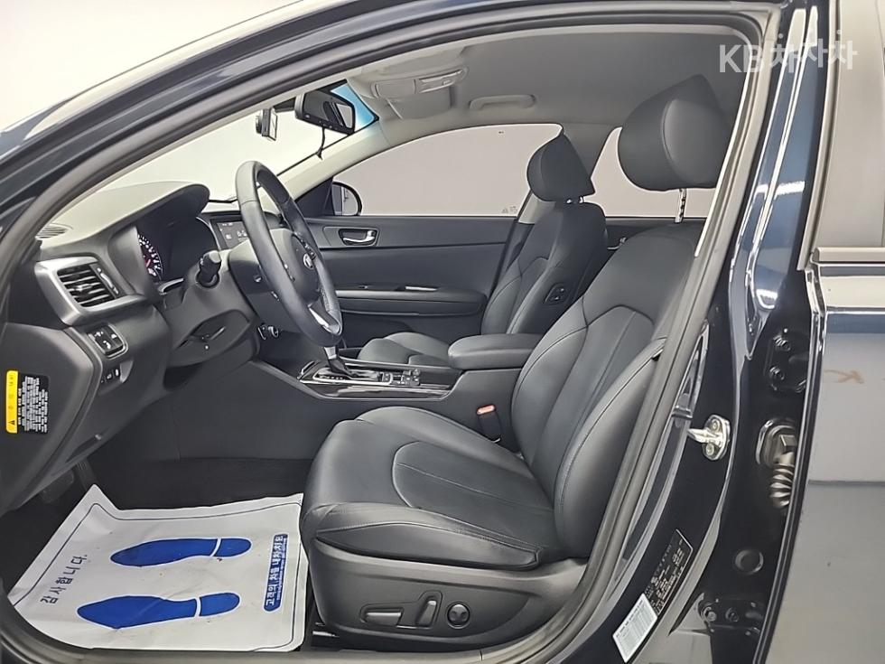 Kia K5 — miniaturë 11