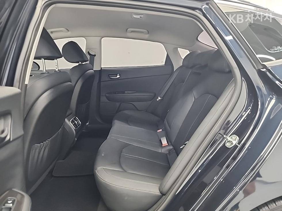 Kia K5 — miniaturë 12