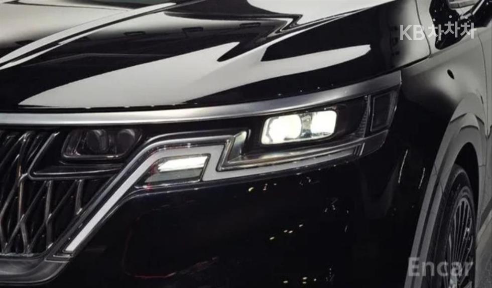 Kia Carnival — miniaturë 7
