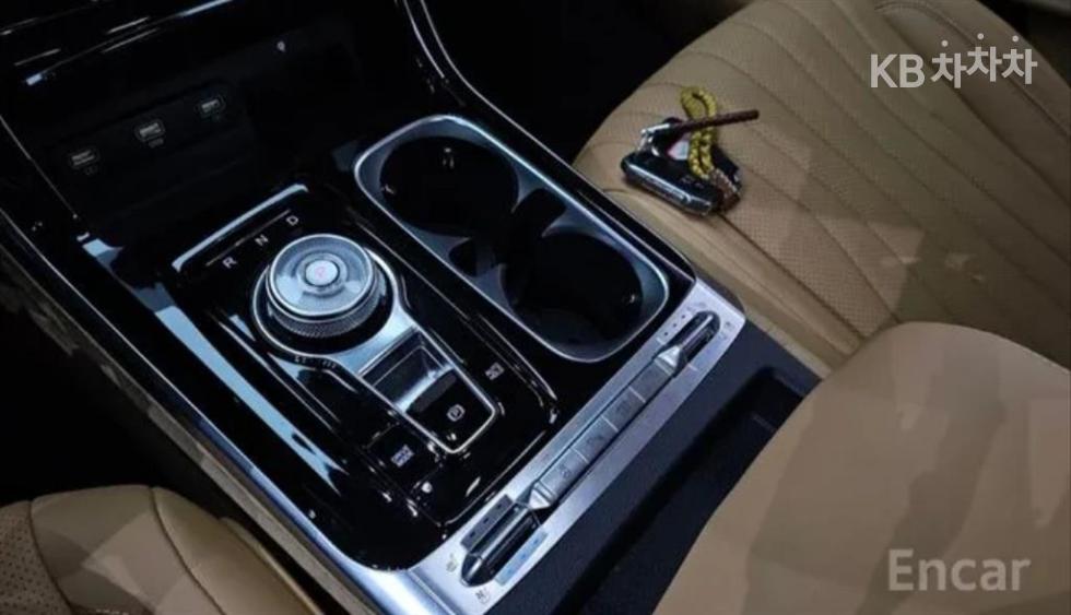 Kia Carnival — miniaturë 12