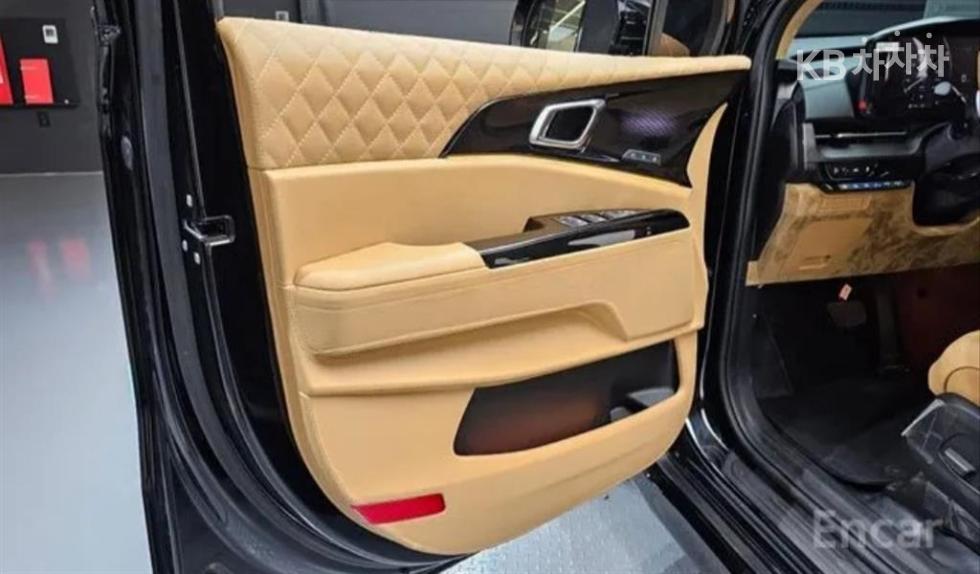Kia Carnival — miniaturë 13