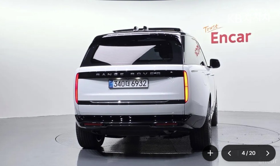 Land Rover Range Rover — miniaturë 3