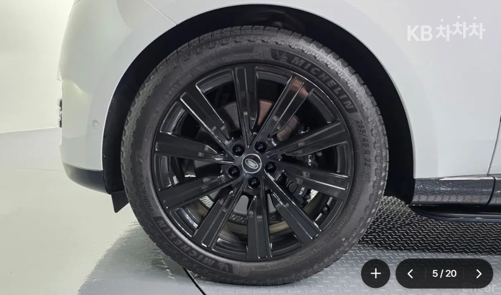 Land Rover Range Rover — miniaturë 7