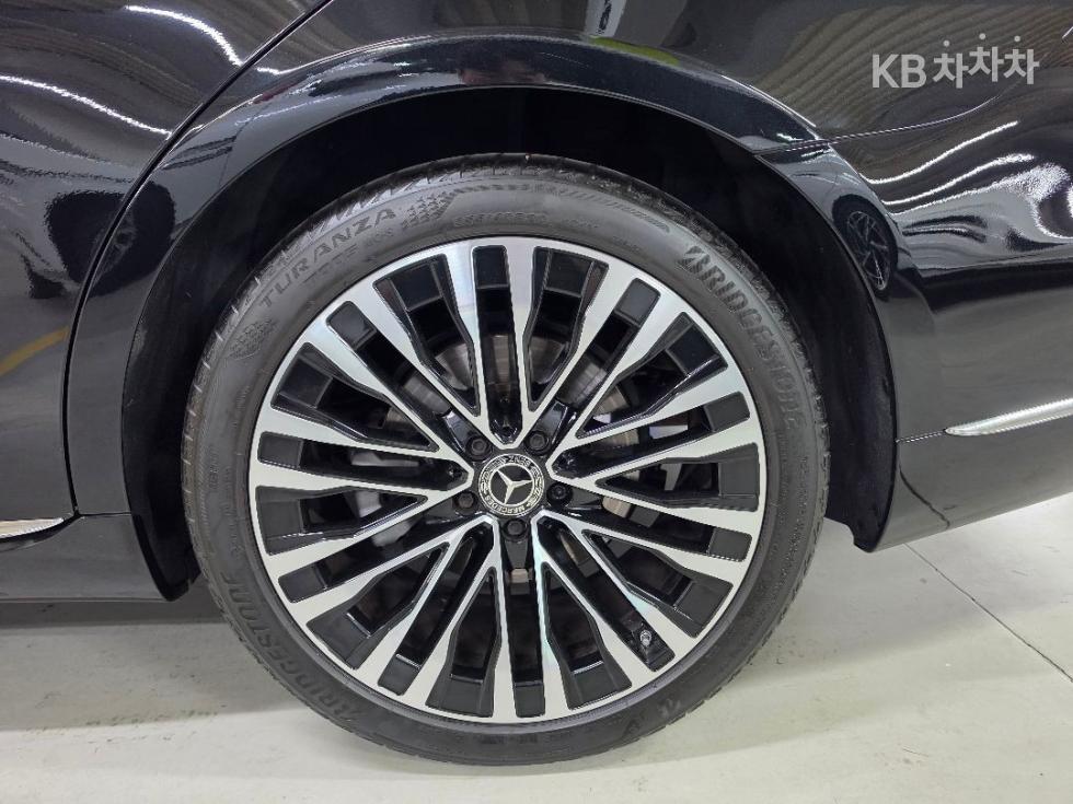 Mercedes-Benz S-klasse — miniaturë 28