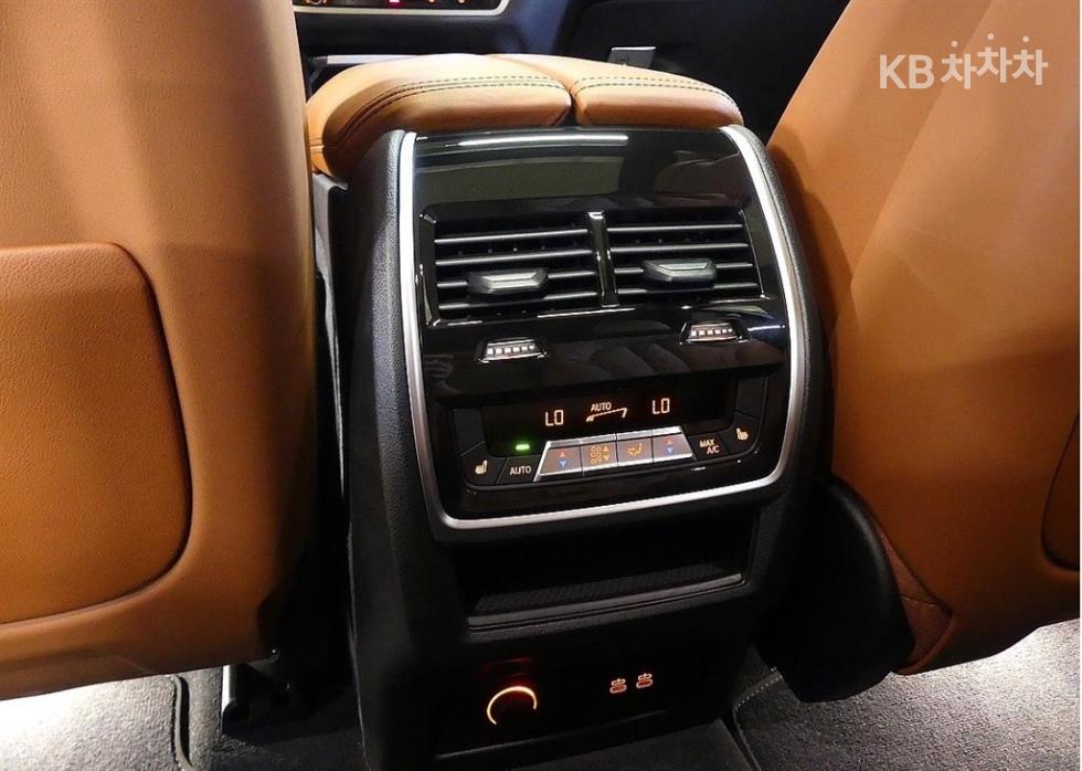 BMW X7 — miniaturë 17