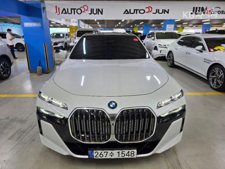 BMW 7er 740i xDrive — foto 1