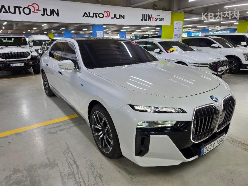 BMW 7er — miniaturë 3