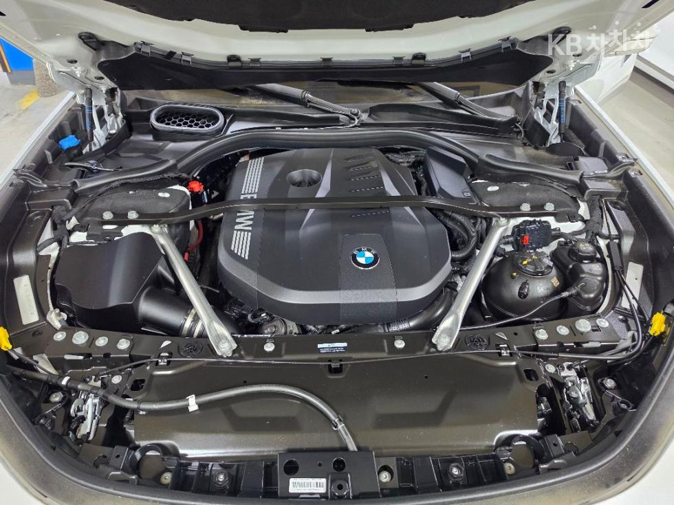 BMW 7er — miniaturë 29