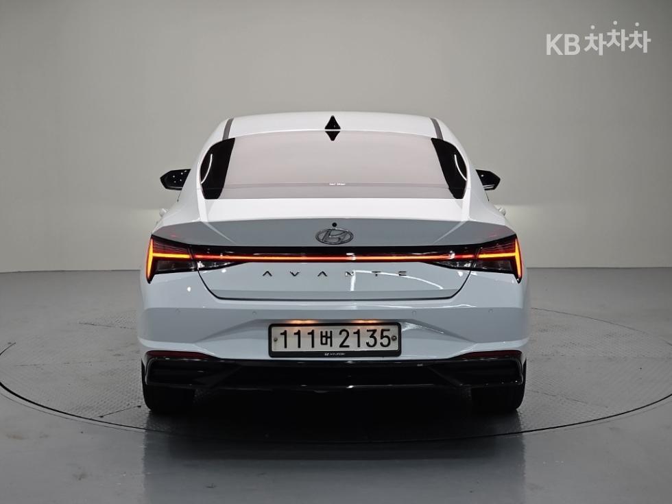 Hyundai Avante — miniaturë 3