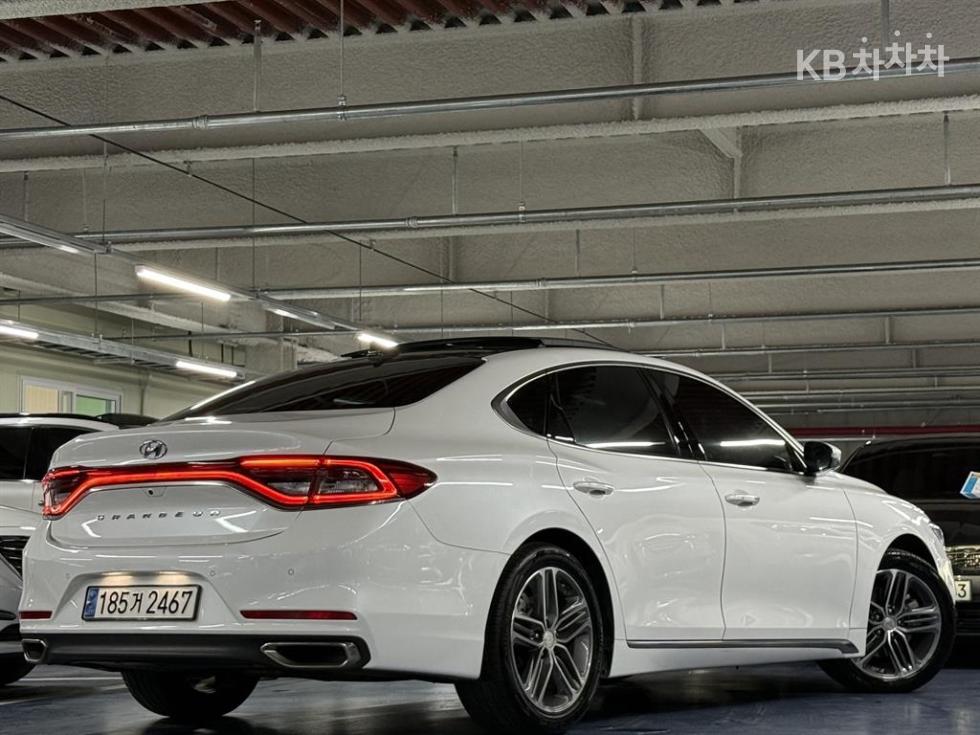 Hyundai Grandeur — miniaturë 3