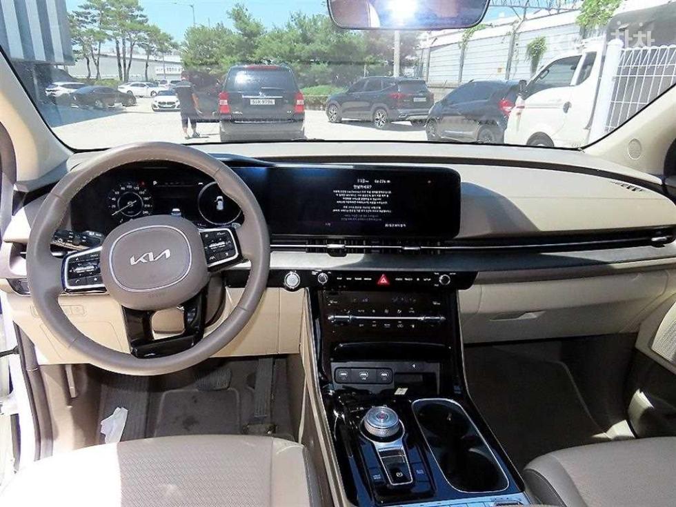 Kia Carnival — miniaturë 7