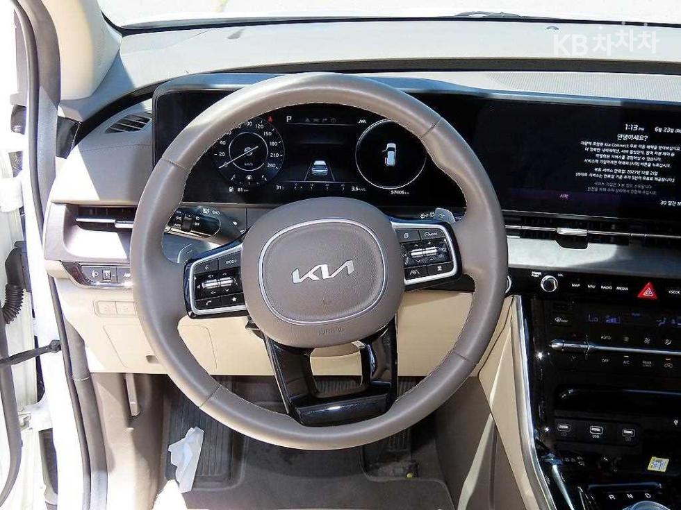 Kia Carnival — miniaturë 8