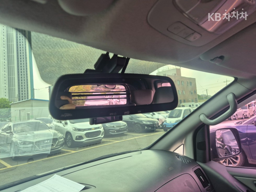 Hyundai Starex — miniaturë 10