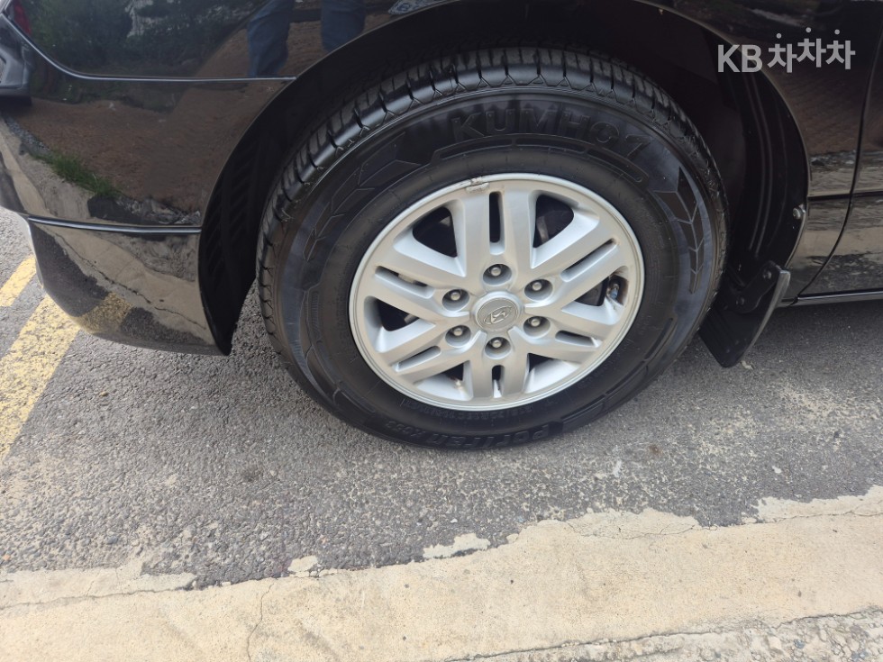 Hyundai Starex — miniaturë 12