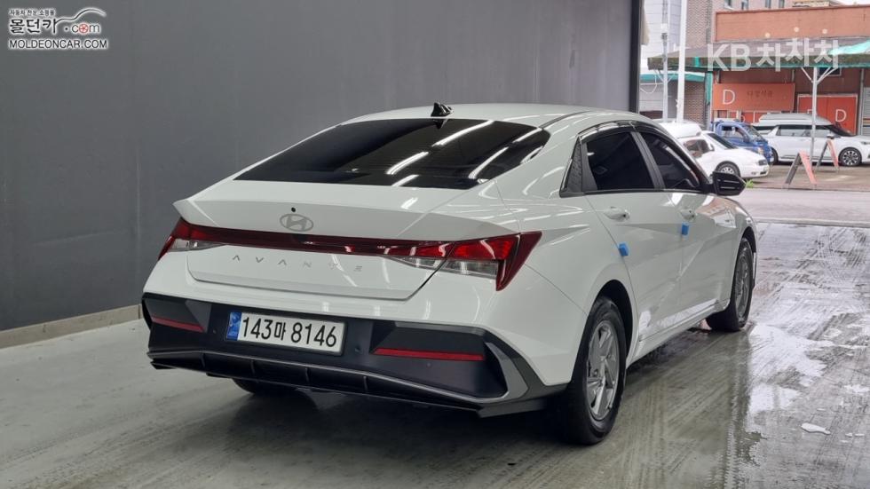 Hyundai Avante — miniaturë 2