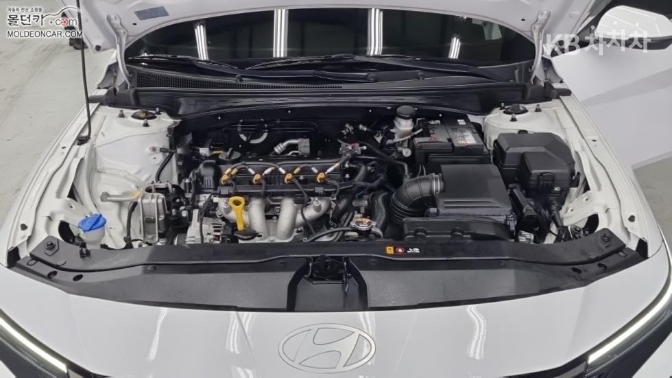 Hyundai Avante — miniaturë 8