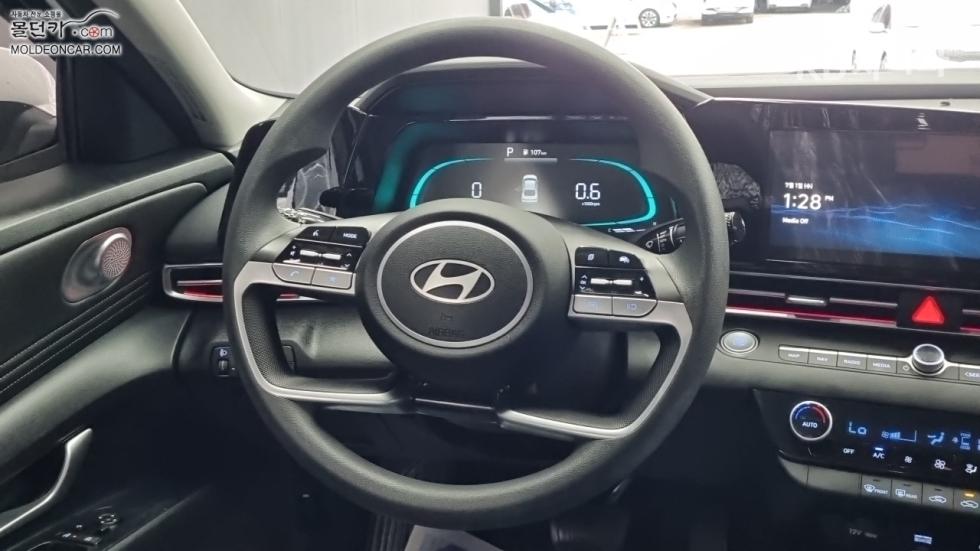 Hyundai Avante — miniaturë 11