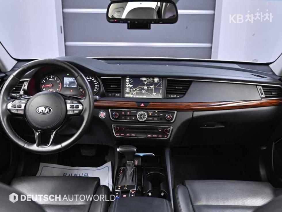Kia K7 — miniaturë 7