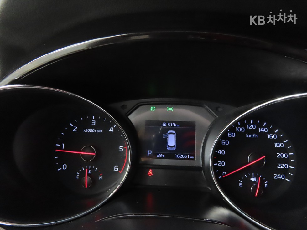 Kia Carnival — miniaturë 9