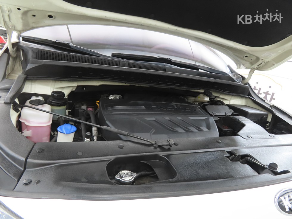 Kia Carnival — miniaturë 19