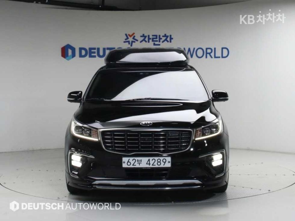 Kia Carnival — miniaturë 3