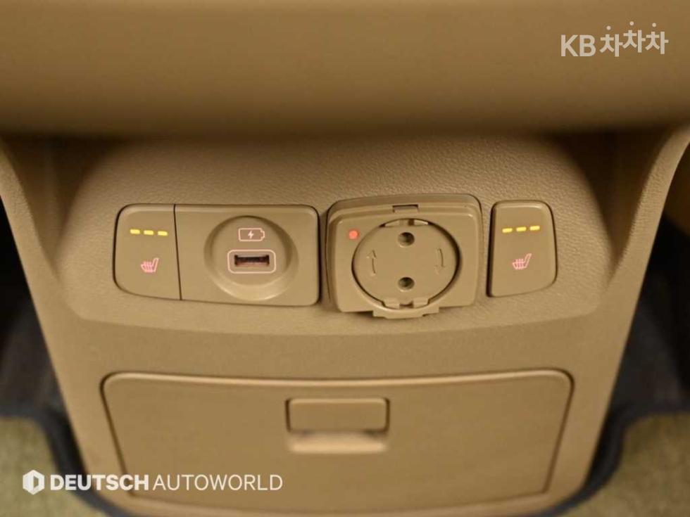 Kia Carnival — miniaturë 16