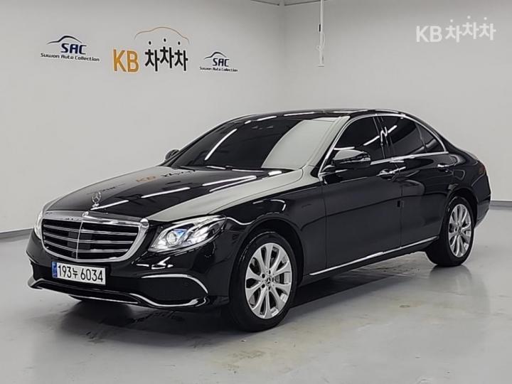Mercedes-Benz E-klasse e300 4matic exclusive — foto 1