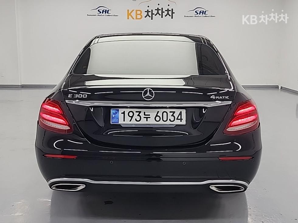Mercedes-Benz E-klasse — miniaturë 3