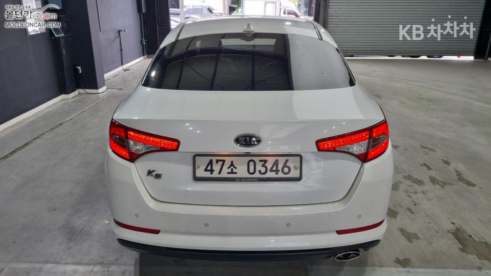 Kia K5 — miniaturë 4