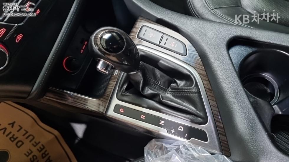 Kia K5 — miniaturë 14