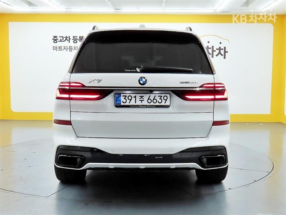BMW X7 — miniaturë 4