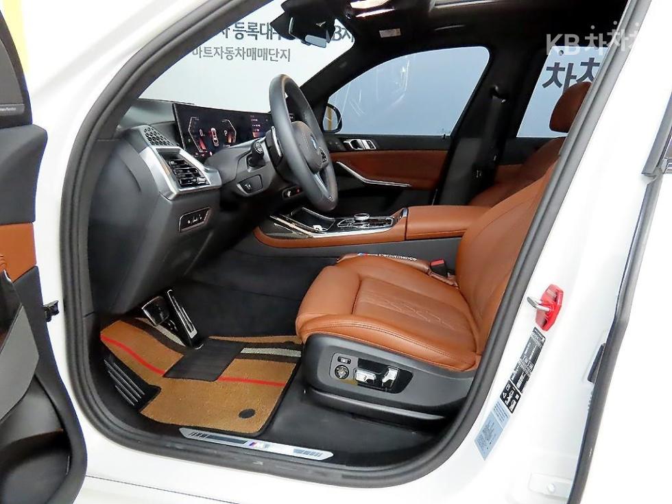 BMW X7 — miniaturë 5