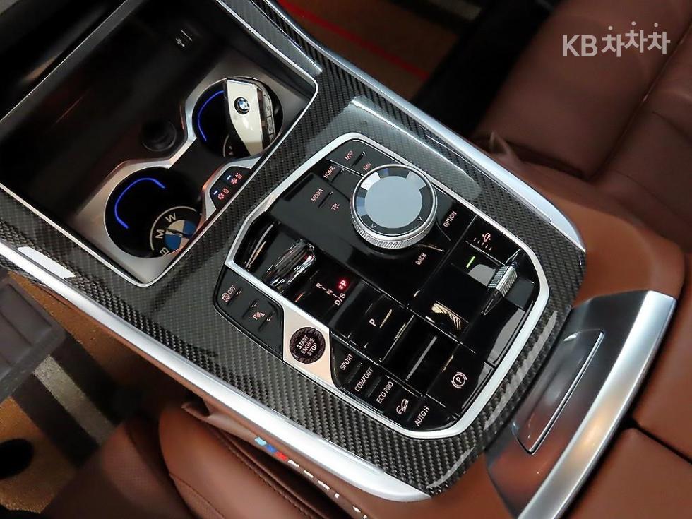 BMW X7 — miniaturë 10
