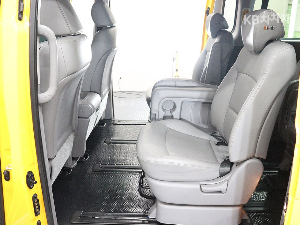Hyundai Starex — miniaturë 16