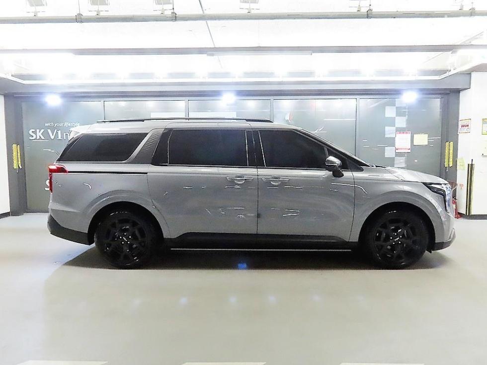 2024 Kia 4 photo